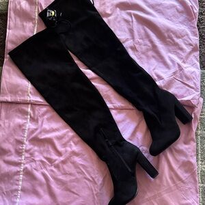 Elegant Black Over-the-Knee Women's Boots